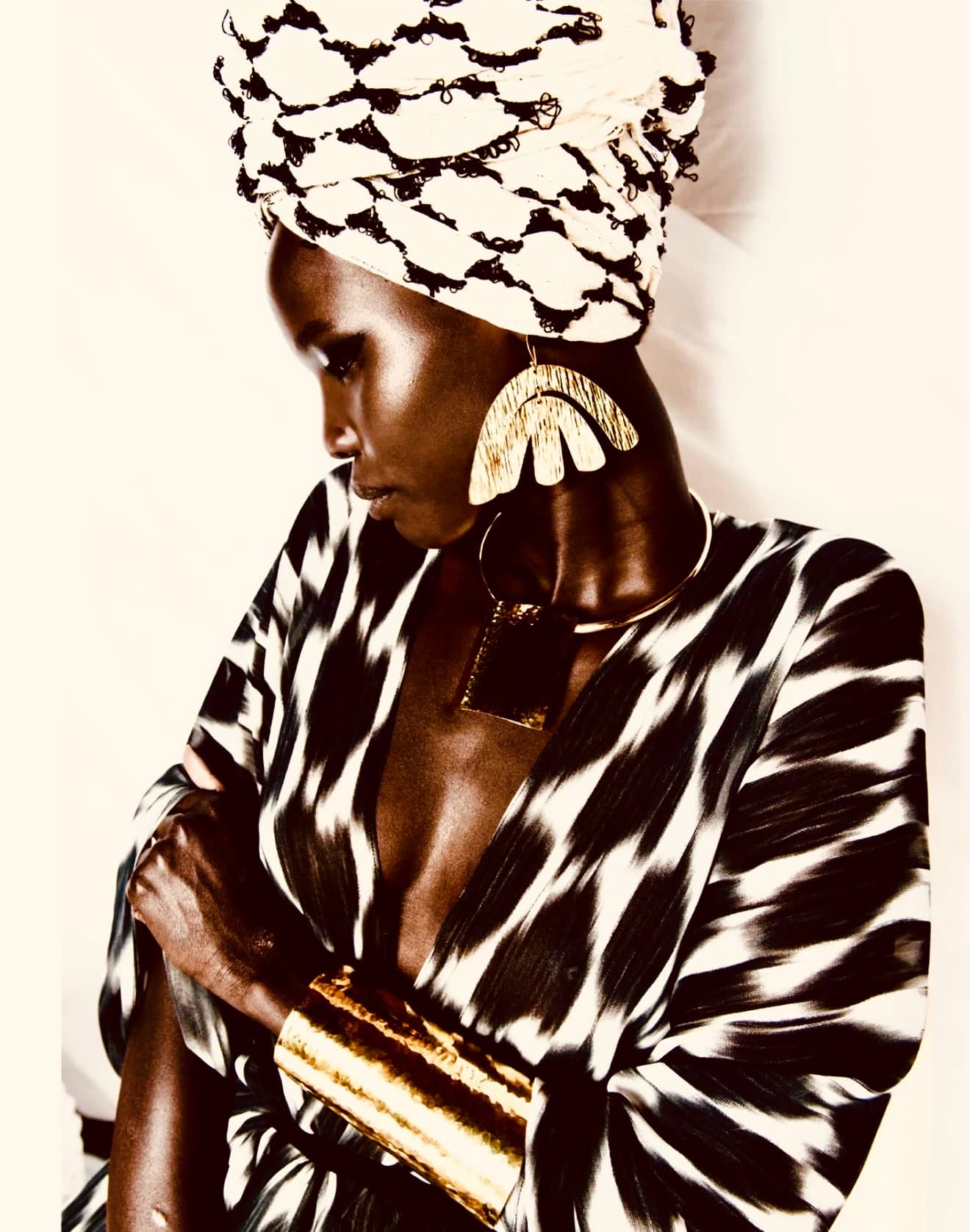 Layering accessories with confidence